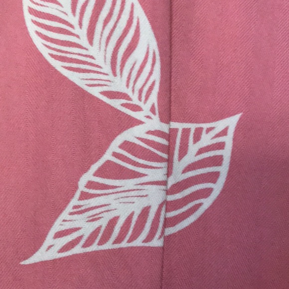 Sleeveless Button Top XS by Pineapple Moon 100% Silk - Picture 6 of 7